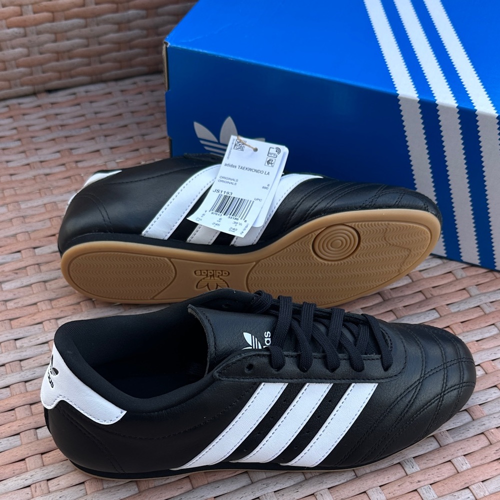 Adidas TAEKWONDO LACE Sneakers - Picture 5 of 13